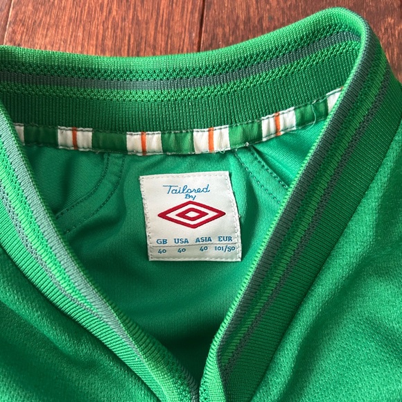 Ireland Vintage 2013 Home Jersey (M) - Picture 2 of 3